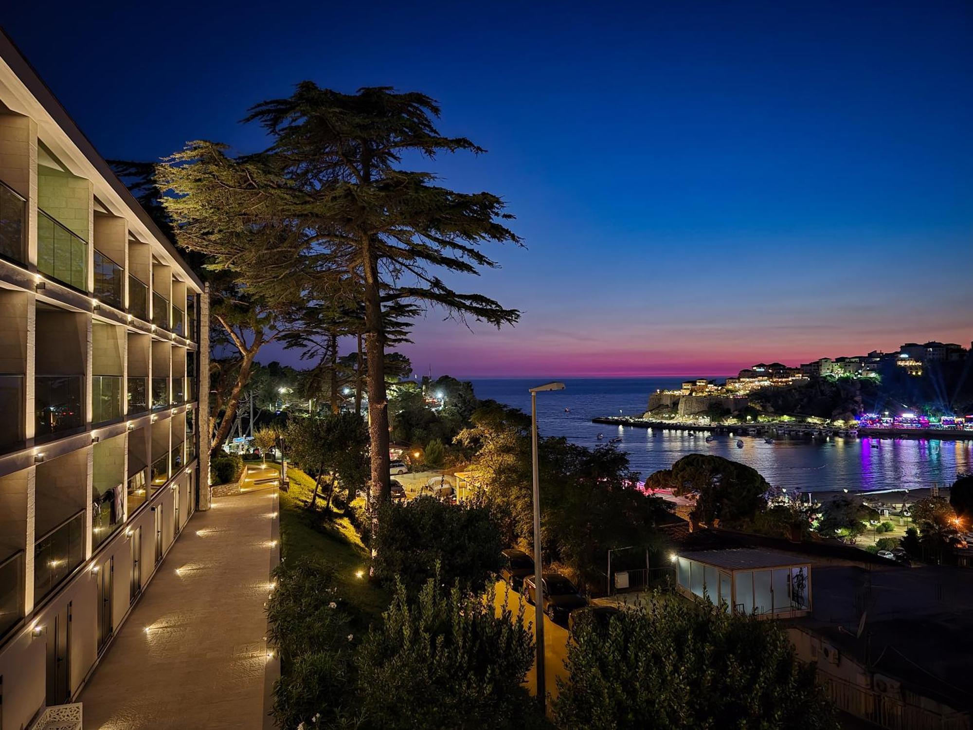 The New Hotel Mediteran - Villa Edition 乌尔齐尼 外观 照片